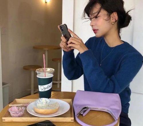 娱乐搞笑吃瓜群名字,揭秘娱乐搞笑吃瓜群名背后的欢乐故事